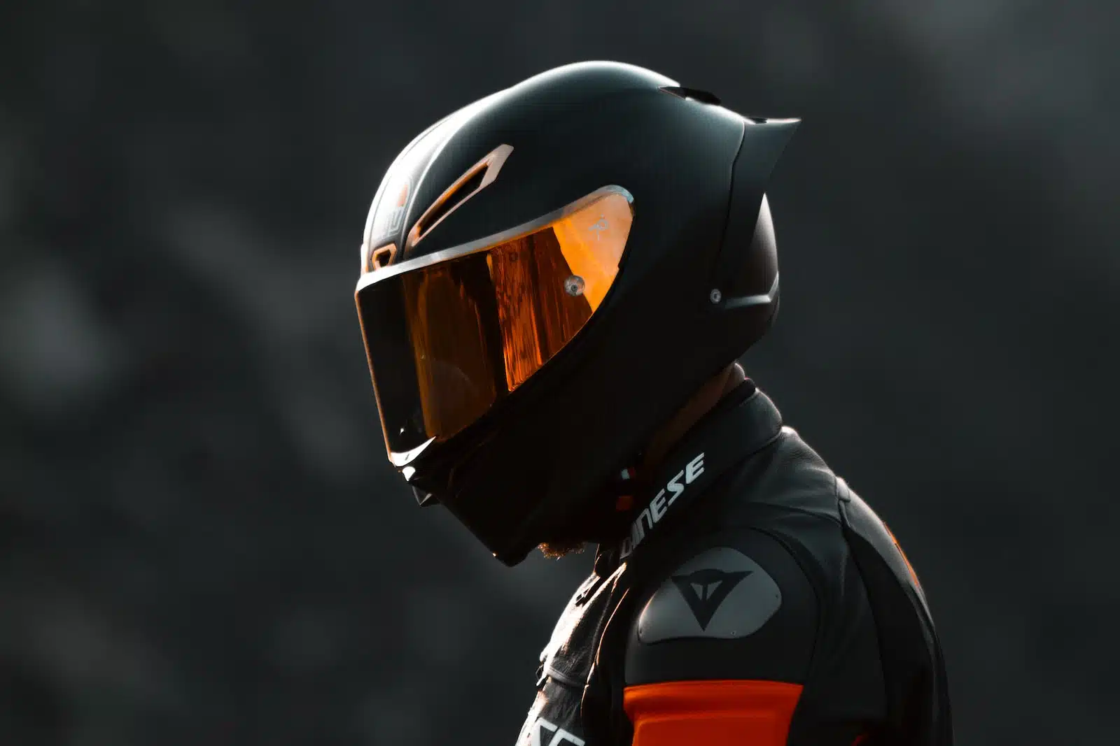 Les avantages du port d'un casque moto insonorisé