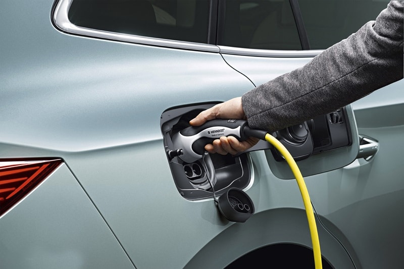 Assurance voiture électrique les couvertures indispensables à avoir