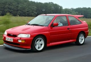 Ford Escort Rs Cosworth fiche technique prix et caractéristiques de cette voiture