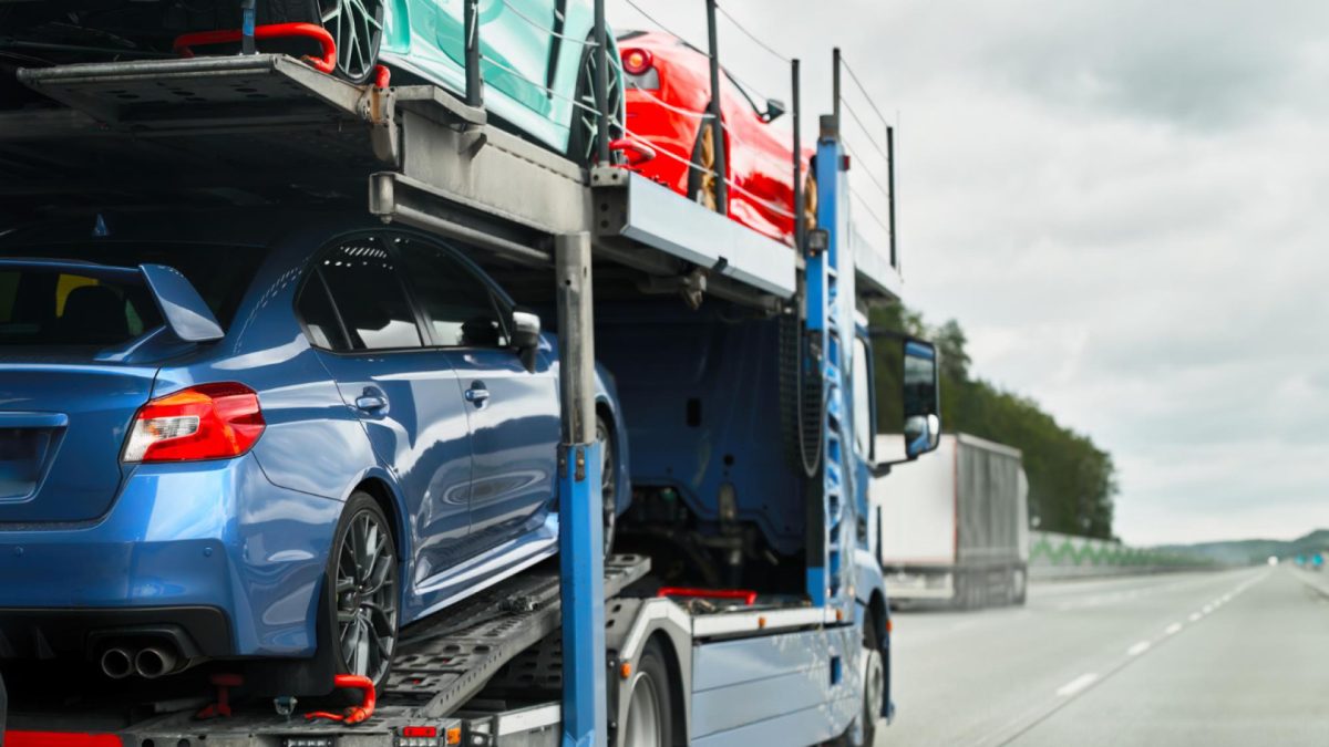 Comment optimiser le transport de véhicules roulants pour les flottes d’entreprise ?