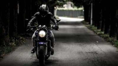 Pourquoi utiliser un casque de moto homologué ?